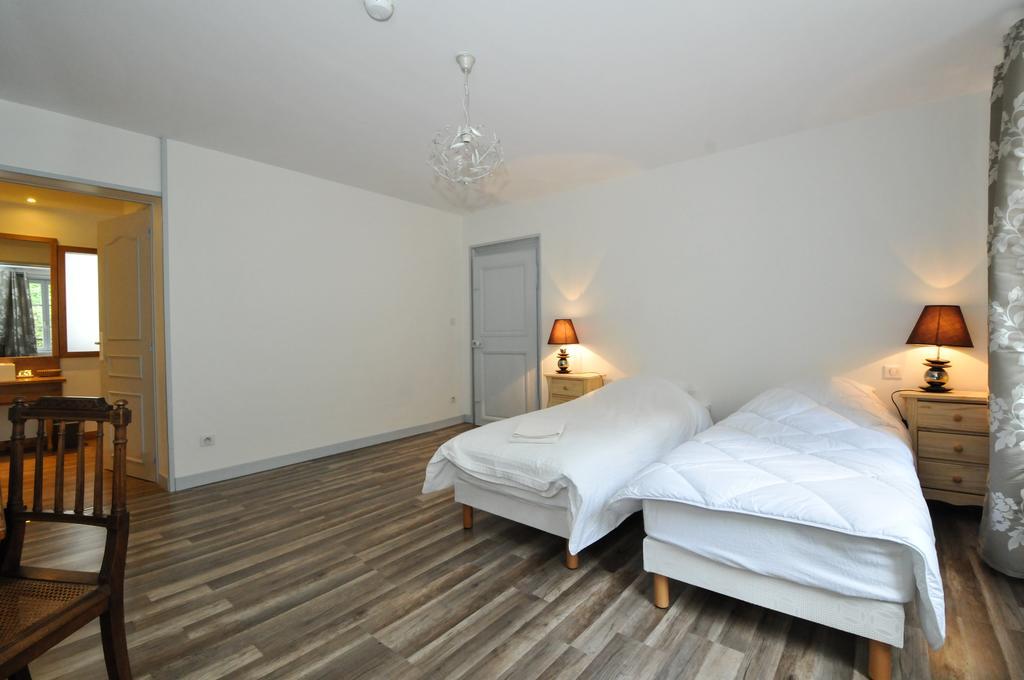 Bed and Breakfast Demeure D'Argonne Sainte-Menehould Zimmer foto